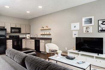 Des Moines Apartments Natural Light